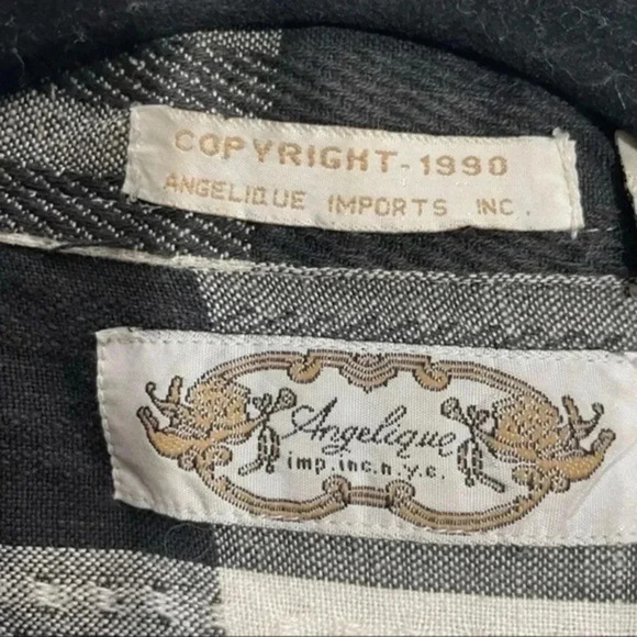 Angelique vintage embroidered collared button down Medium - Picture 8 of 8